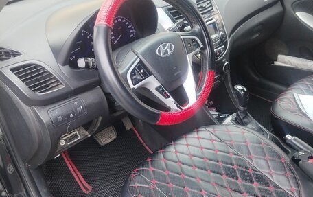 Hyundai Solaris II рестайлинг, 2014 год, 890 000 рублей, 8 фотография