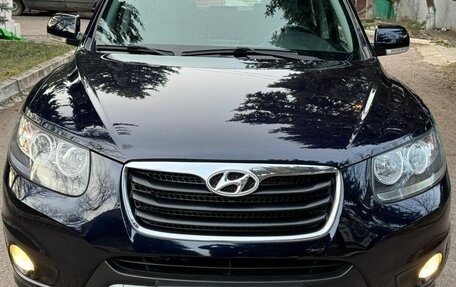 Hyundai Santa Fe III рестайлинг, 2011 год, 1 395 000 рублей, 2 фотография