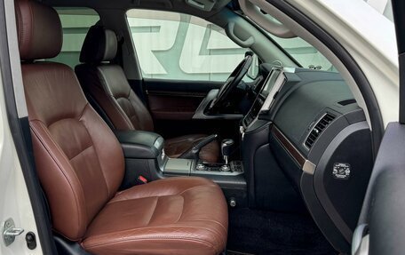 Toyota Land Cruiser 200, 2016 год, 4 199 000 рублей, 8 фотография