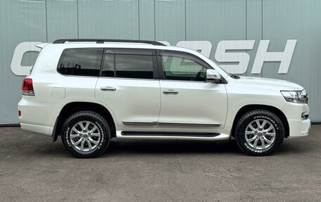 Toyota Land Cruiser 200, 2016 год, 4 199 000 рублей, 5 фотография