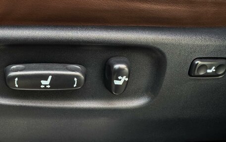 Toyota Land Cruiser 200, 2016 год, 4 199 000 рублей, 13 фотография