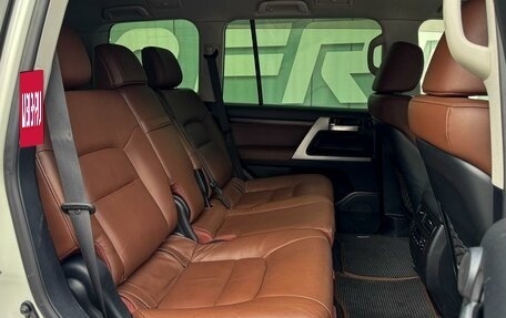 Toyota Land Cruiser 200, 2016 год, 4 199 000 рублей, 7 фотография