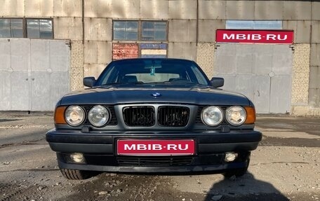 BMW 5 серия, 1992 год, 800 000 рублей, 1 фотография