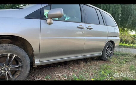 Nissan Liberty, 2001 год, 200 000 рублей, 2 фотография