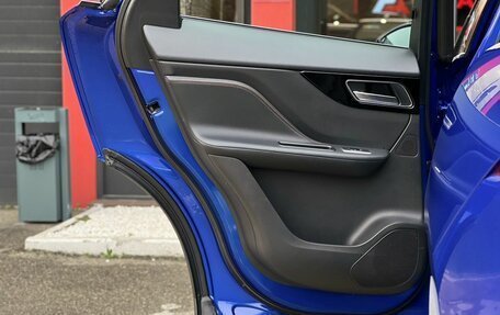 Jaguar F-Pace, 2017 год, 2 779 000 рублей, 23 фотография