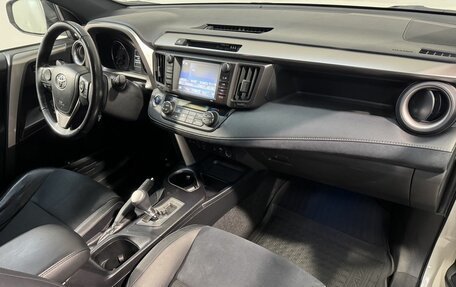 Toyota RAV4, 2016 год, 2 899 800 рублей, 3 фотография