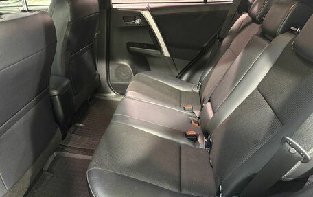 Toyota RAV4, 2016 год, 2 899 800 рублей, 6 фотография