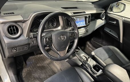 Toyota RAV4, 2016 год, 2 899 800 рублей, 8 фотография