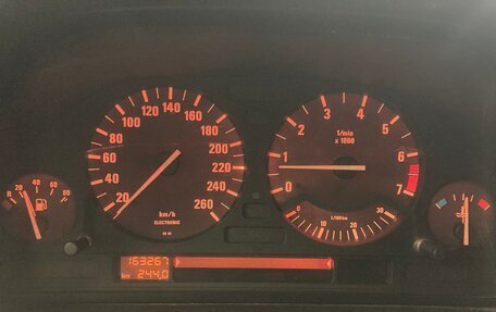 BMW 5 серия, 1992 год, 800 000 рублей, 8 фотография