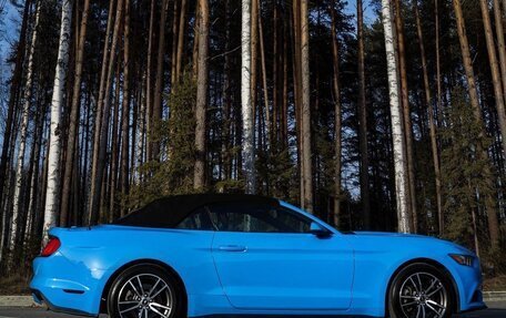 Ford Mustang VI рестайлинг, 2016 год, 2 300 000 рублей, 4 фотография