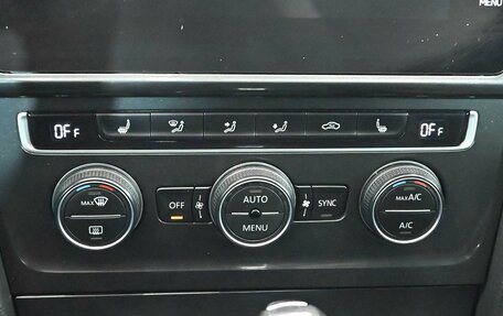 Volkswagen Golf VII, 2019 год, 1 450 000 рублей, 18 фотография