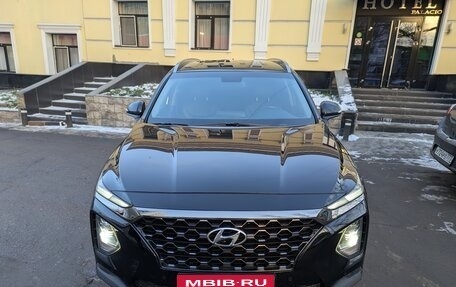 Hyundai Santa Fe IV, 2018 год, 2 680 000 рублей, 1 фотография