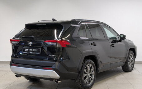 Toyota RAV4, 2023 год, 3 995 000 рублей, 5 фотография