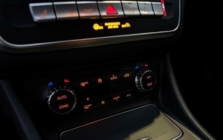 Mercedes-Benz CLA, 2018 год, 1 650 000 рублей, 14 фотография