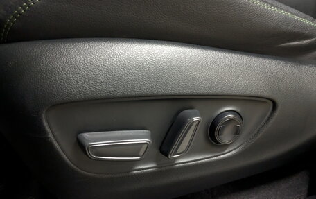 Toyota RAV4, 2023 год, 3 995 000 рублей, 21 фотография