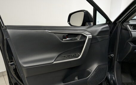 Toyota RAV4, 2023 год, 3 995 000 рублей, 19 фотография