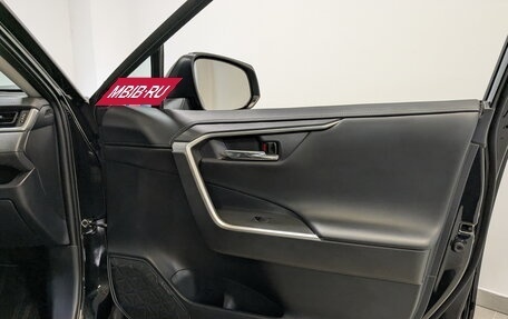 Toyota RAV4, 2023 год, 3 995 000 рублей, 25 фотография