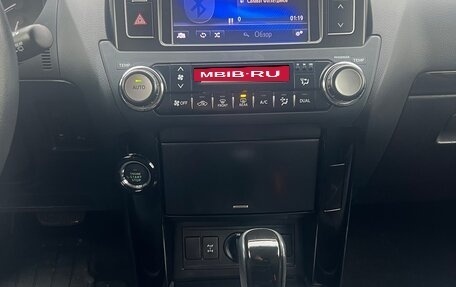 Toyota Land Cruiser Prado 150 рестайлинг 2, 2015 год, 4 499 000 рублей, 16 фотография