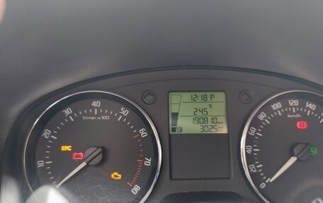 Skoda Fabia II, 2010 год, 930 000 рублей, 19 фотография