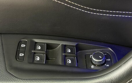 Volkswagen Touareg III, 2018 год, 3 890 000 рублей, 13 фотография