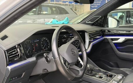 Volkswagen Touareg III, 2018 год, 3 890 000 рублей, 8 фотография