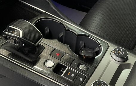 Volkswagen Touareg III, 2018 год, 3 890 000 рублей, 11 фотография