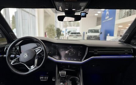 Volkswagen Touareg III, 2018 год, 3 890 000 рублей, 19 фотография