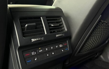 Volkswagen Touareg III, 2018 год, 3 890 000 рублей, 18 фотография