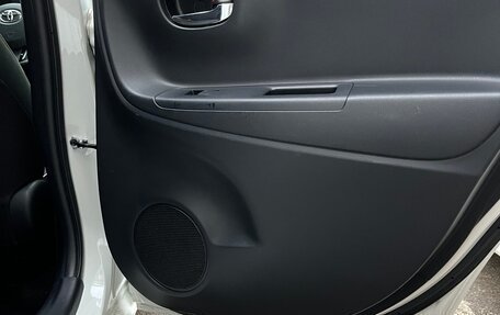 Toyota Vitz, 2017 год, 1 220 000 рублей, 25 фотография