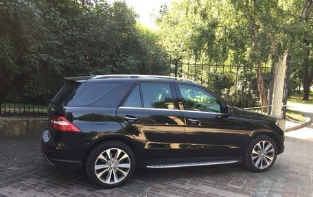 Mercedes-Benz M-Класс, 2014 год, 2 350 000 рублей, 23 фотография