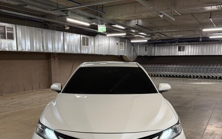 Toyota Camry, 2021 год, 3 999 999 рублей, 1 фотография