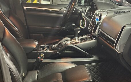 Porsche Cayenne III, 2011 год, 2 800 000 рублей, 10 фотография