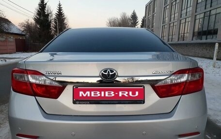 Toyota Camry, 2013 год, 1 350 000 рублей, 4 фотография