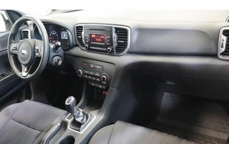 KIA Sportage IV рестайлинг, 2018 год, 1 826 442 рублей, 5 фотография