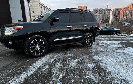 Toyota Land Cruiser 200, 2012 год, 2 890 000 рублей, 2 фотография