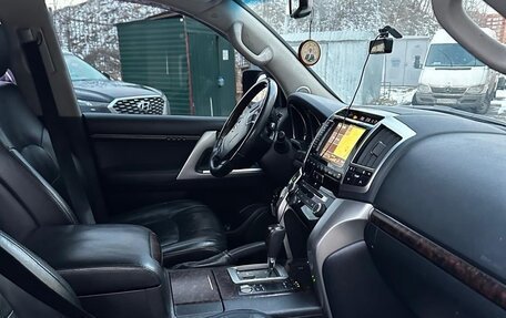 Toyota Land Cruiser 200, 2012 год, 2 890 000 рублей, 12 фотография