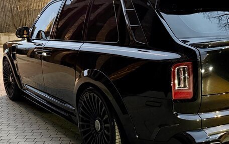 Rolls-Royce Cullinan, 2024 год, 57 000 000 рублей, 3 фотография