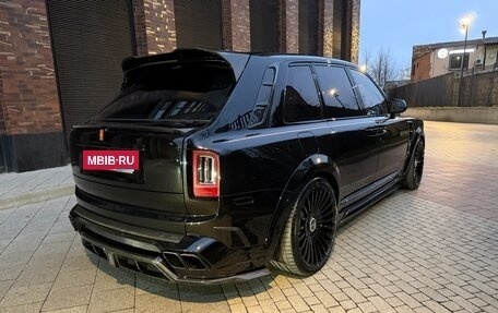 Rolls-Royce Cullinan, 2024 год, 57 000 000 рублей, 37 фотография