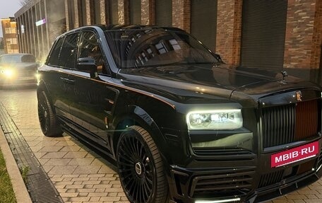 Rolls-Royce Cullinan, 2024 год, 57 000 000 рублей, 29 фотография