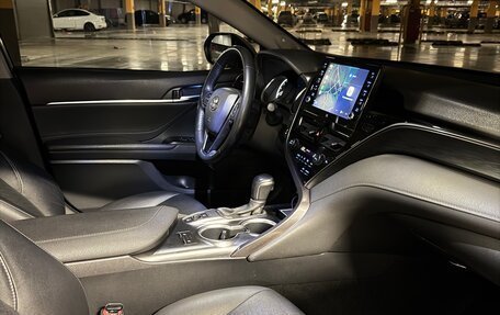 Toyota Camry, 2021 год, 3 999 999 рублей, 13 фотография