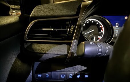 Toyota Camry, 2021 год, 3 999 999 рублей, 18 фотография