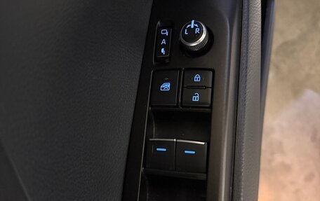 Toyota Camry, 2021 год, 3 999 999 рублей, 23 фотография