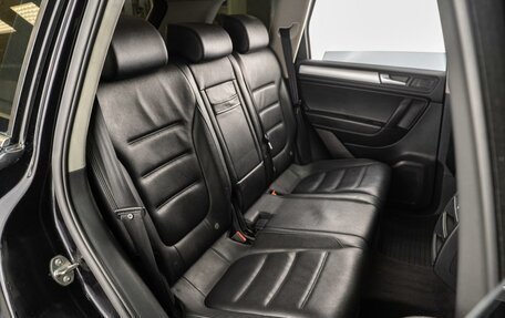 Volkswagen Touareg III, 2012 год, 1 999 000 рублей, 4 фотография