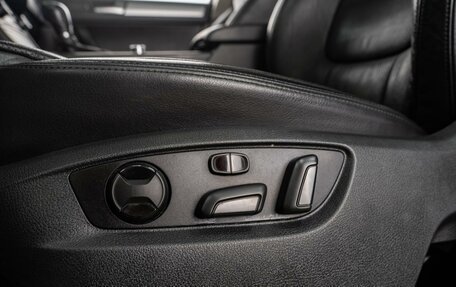 Volkswagen Touareg III, 2012 год, 1 999 000 рублей, 18 фотография