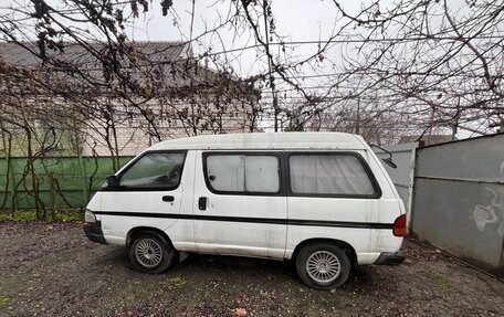 Daihatsu Delta Wagon II, 1993 год, 320 000 рублей, 2 фотография