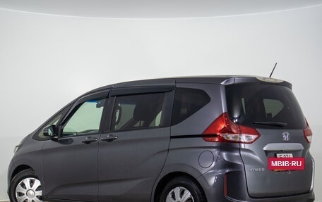 Honda Freed II, 2018 год, 1 799 000 рублей, 6 фотография