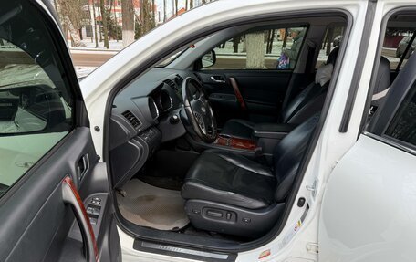 Toyota Highlander III, 2012 год, 2 200 000 рублей, 4 фотография