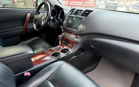 Toyota Highlander III, 2012 год, 2 200 000 рублей, 6 фотография