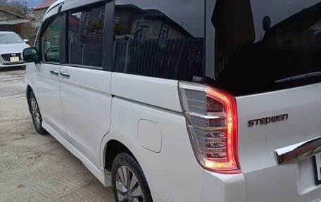 Honda Stepwgn IV, 2014 год, 1 830 000 рублей, 3 фотография