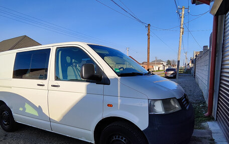 Volkswagen Transporter T5 рестайлинг, 2006 год, 590 000 рублей, 1 фотография